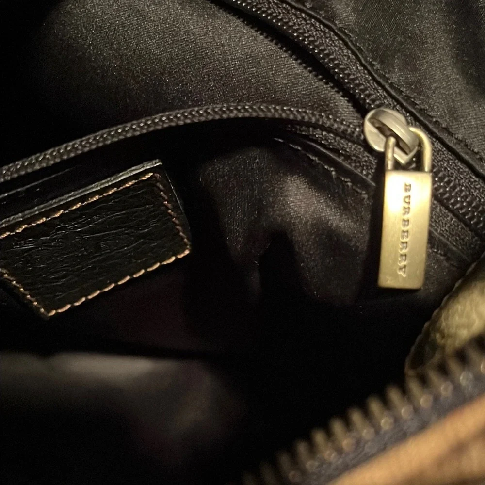Burberry Blue denim Hobo Bag with Slouchy Silhouette - Picture 10 of 14
